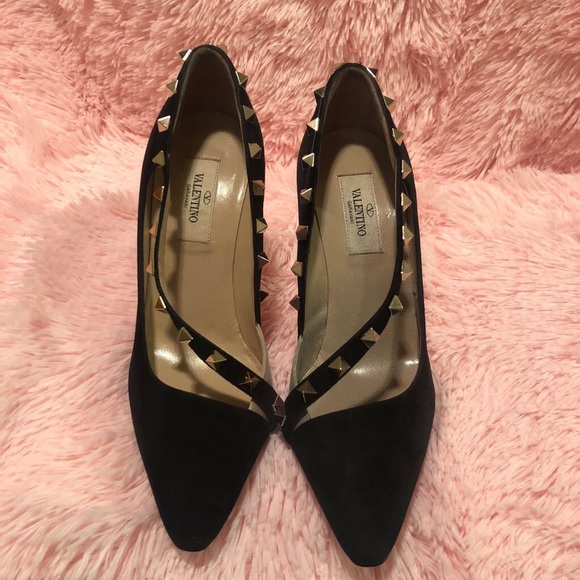 Valentino Shoes - Valentino Rockstud suede pumps